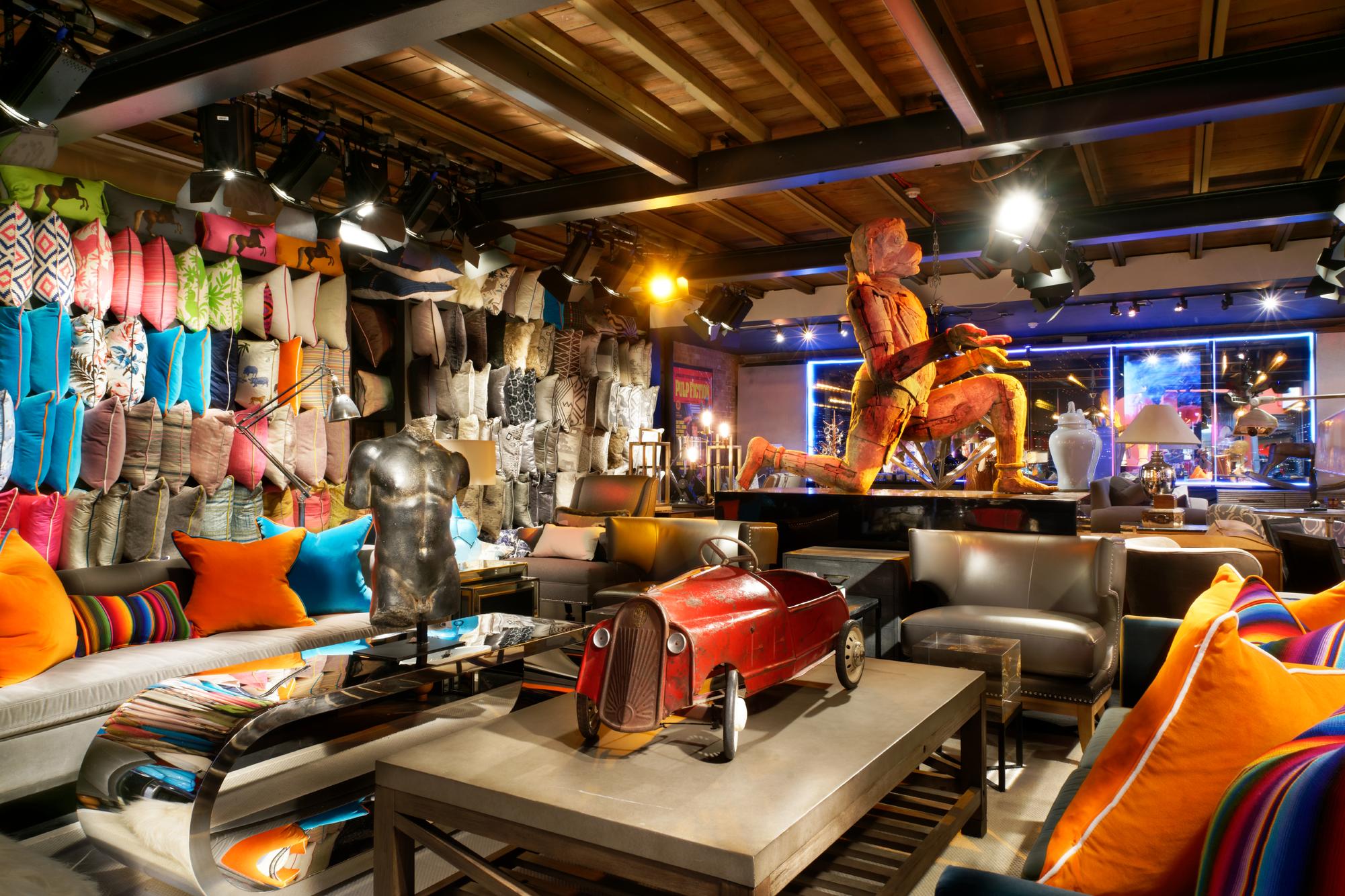 51140-walton-st-showroom-interior