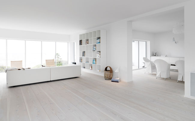 SCANDINAVIAN INTERIOR DESIGN - REAL WOOD FLOORS